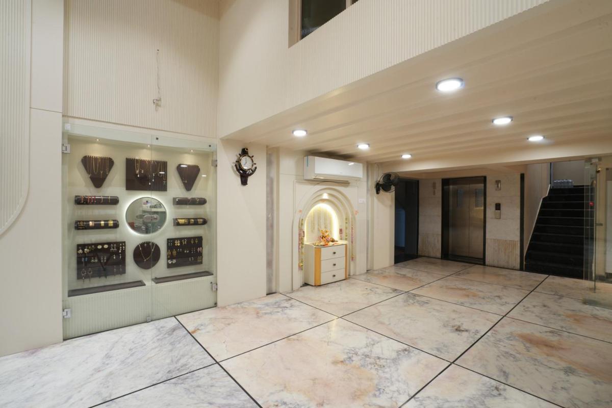 Hotel Square 36 Кота Екстер'єр фото