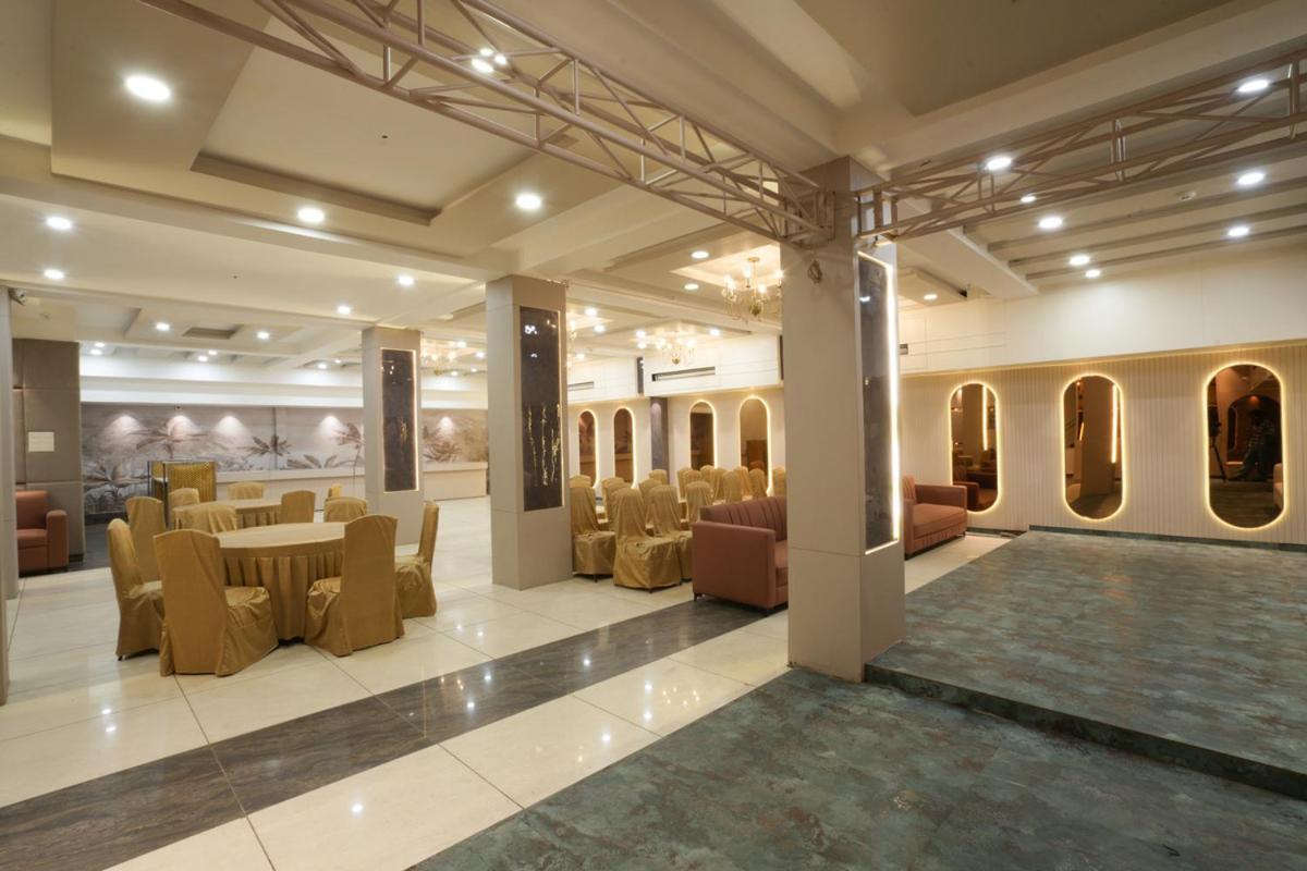 Hotel Square 36 Кота Екстер'єр фото