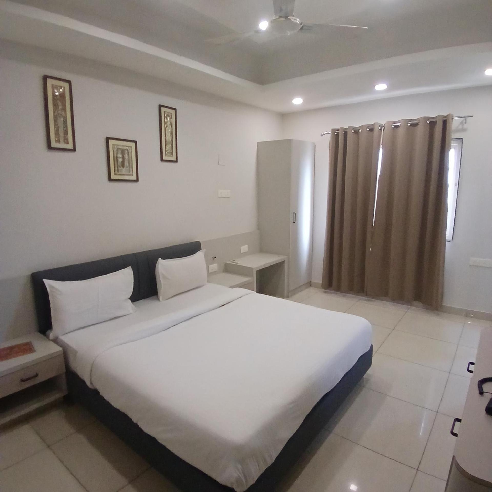 Hotel Square 36 Кота Екстер'єр фото